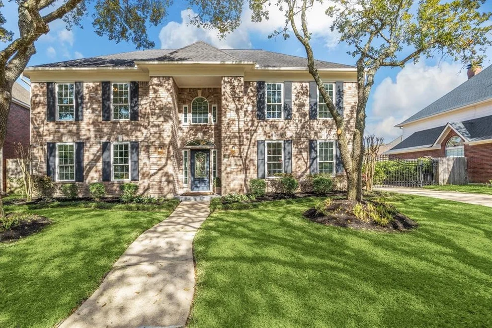 Unit for sale at 60 Bradford Circle, Sugar Land, TX 77479
