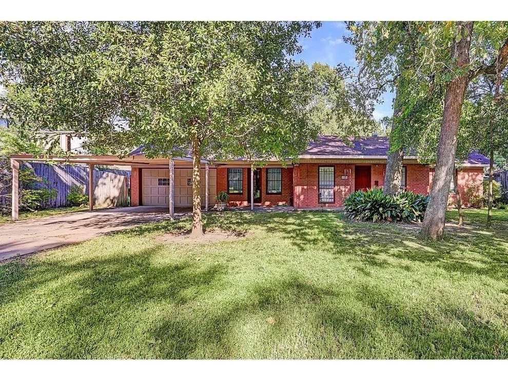 Unit for sale at 1522 Johanna Drive, Houston, TX 77055