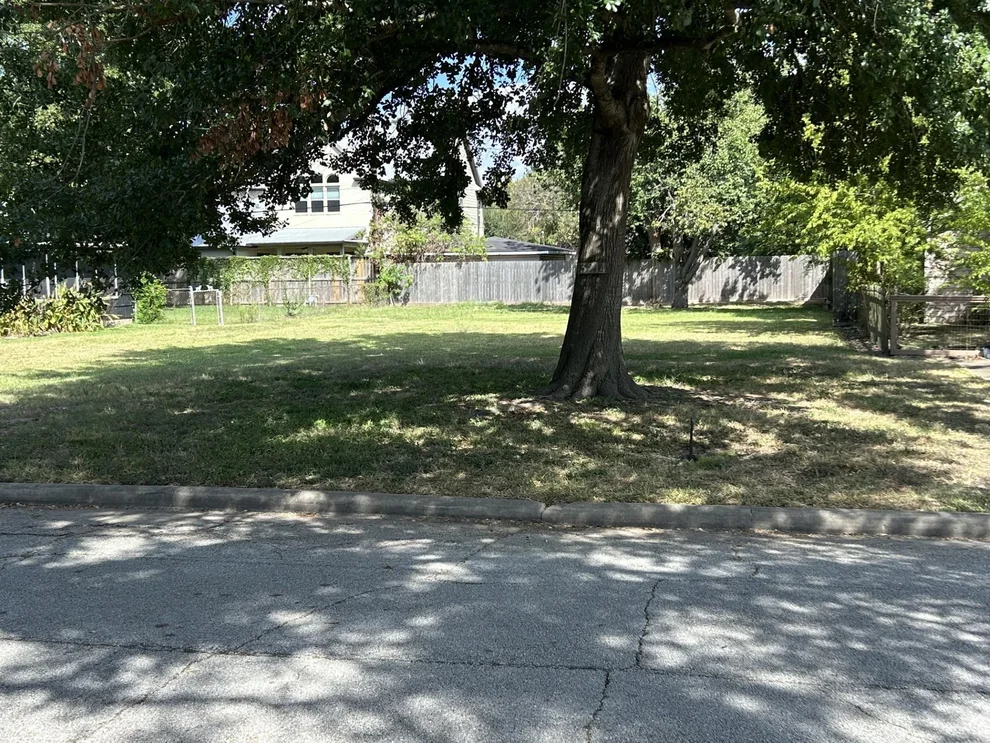 Unit for sale at 3214 W Elmridge Street W, Houston, TX 77025