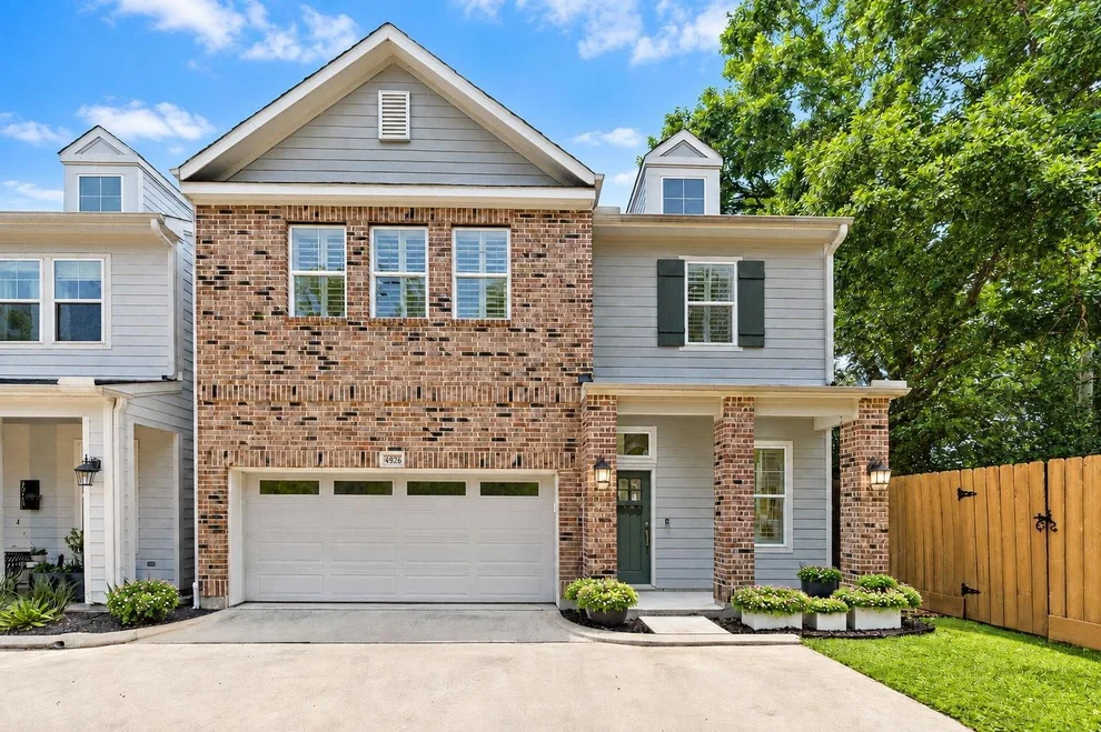 Unit for sale at 4926 Ella Boulevard, Houston, TX 77018