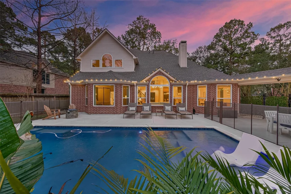 Unit for sale at 11 Underwood Place, Spring, TX 77381