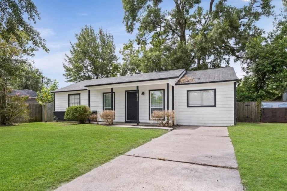 Unit for sale at 6410 Hartwick Road, Houston, TX 77016