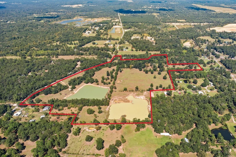Unit for sale at 8539 Plum Grove Road, Cleveland, TX 77327