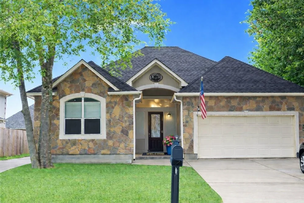 Unit for sale at 12775 Virgo Drive, Willis, TX 77318