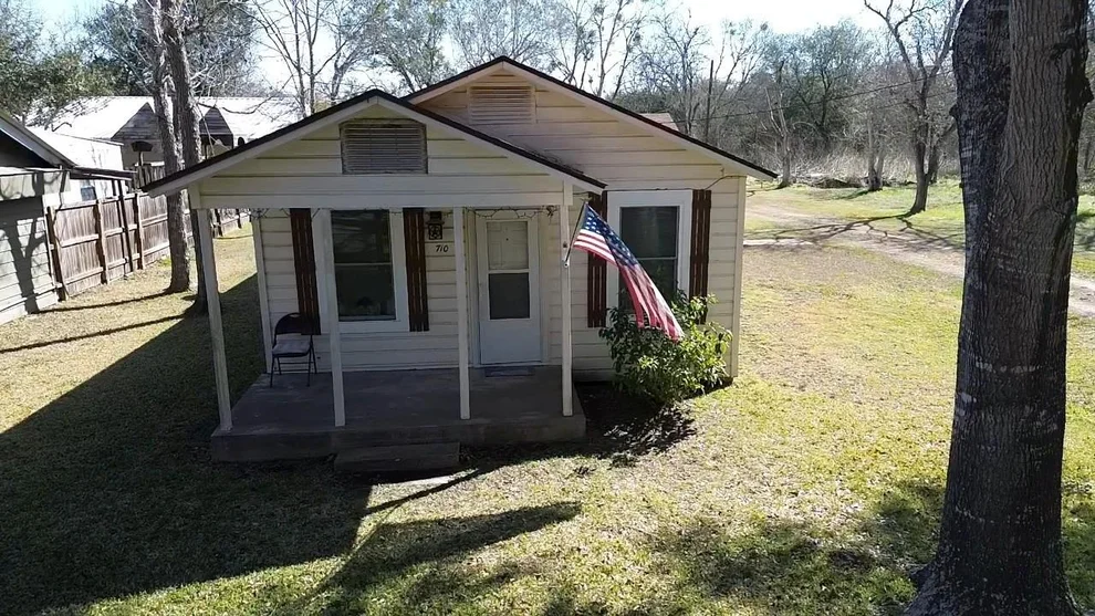 Unit for sale at 710 Milam Avenue, Eagle Lake, TX 77434