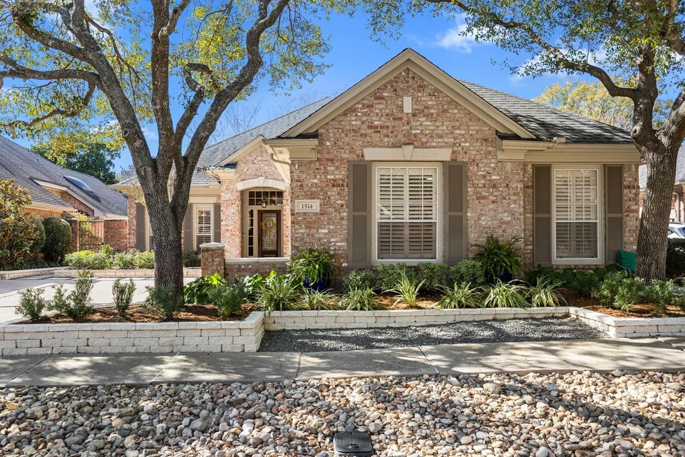 Unit for sale at 1514 Kennebeck Place, Houston, TX 77077
