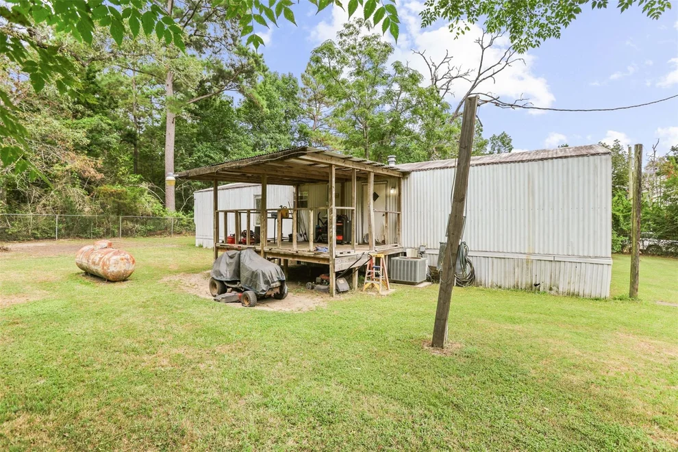 Unit for sale at 184 Cooks Trail, Livingston, TX 77351