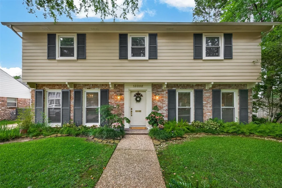 Unit for sale at 13302 Tosca Lane, Houston, TX 77079