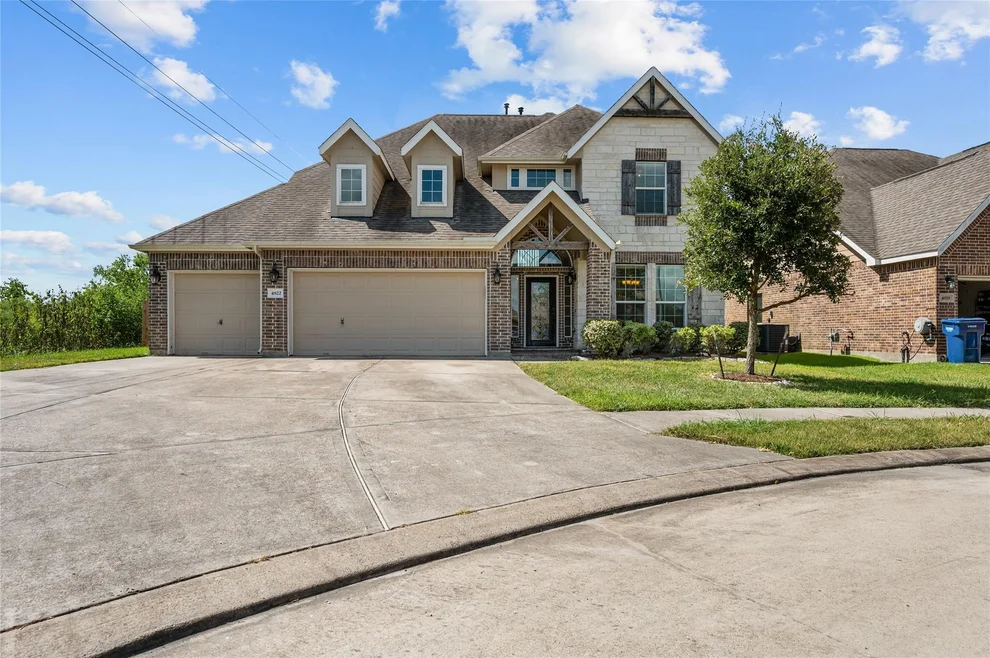 Unit for sale at 4822 Bay Vista Drive, Baytown, TX 77523