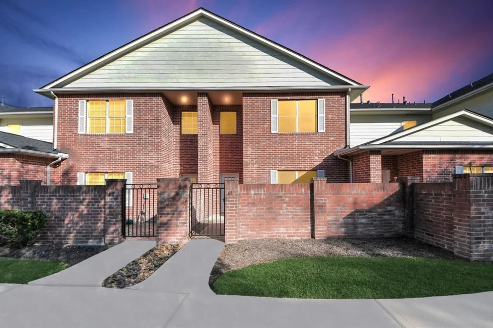 Unit for sale at 2865 Westhollow Drive, Houston, TX 77082