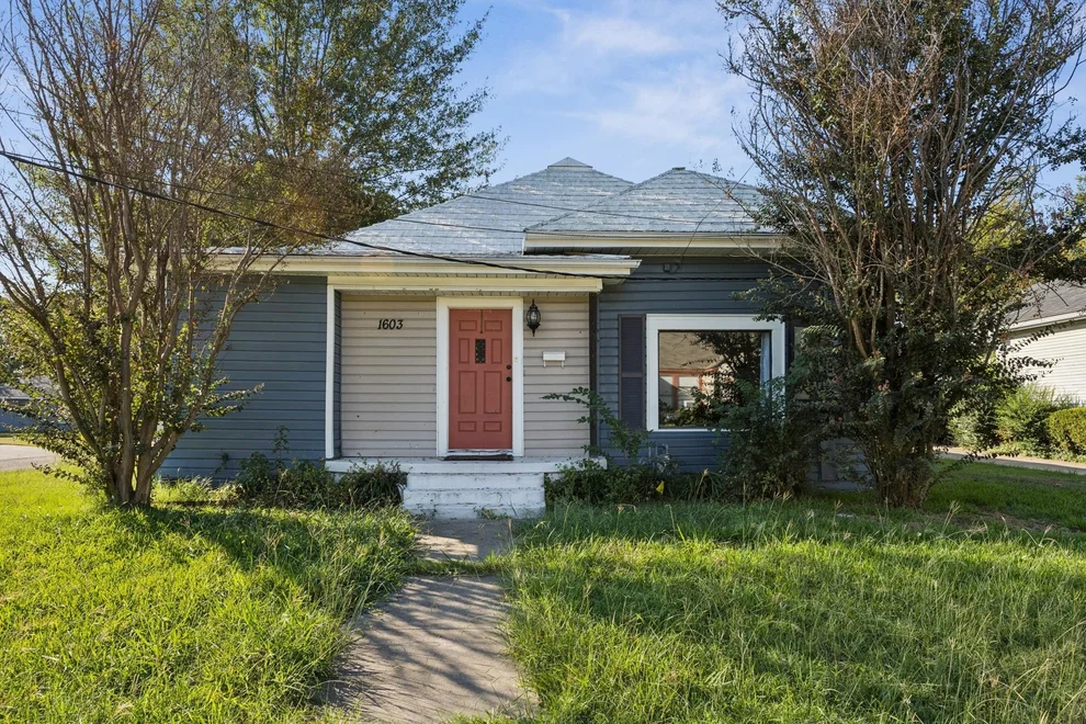 Unit for sale at 1603 Walworth Street, Greenville, TX 75401
