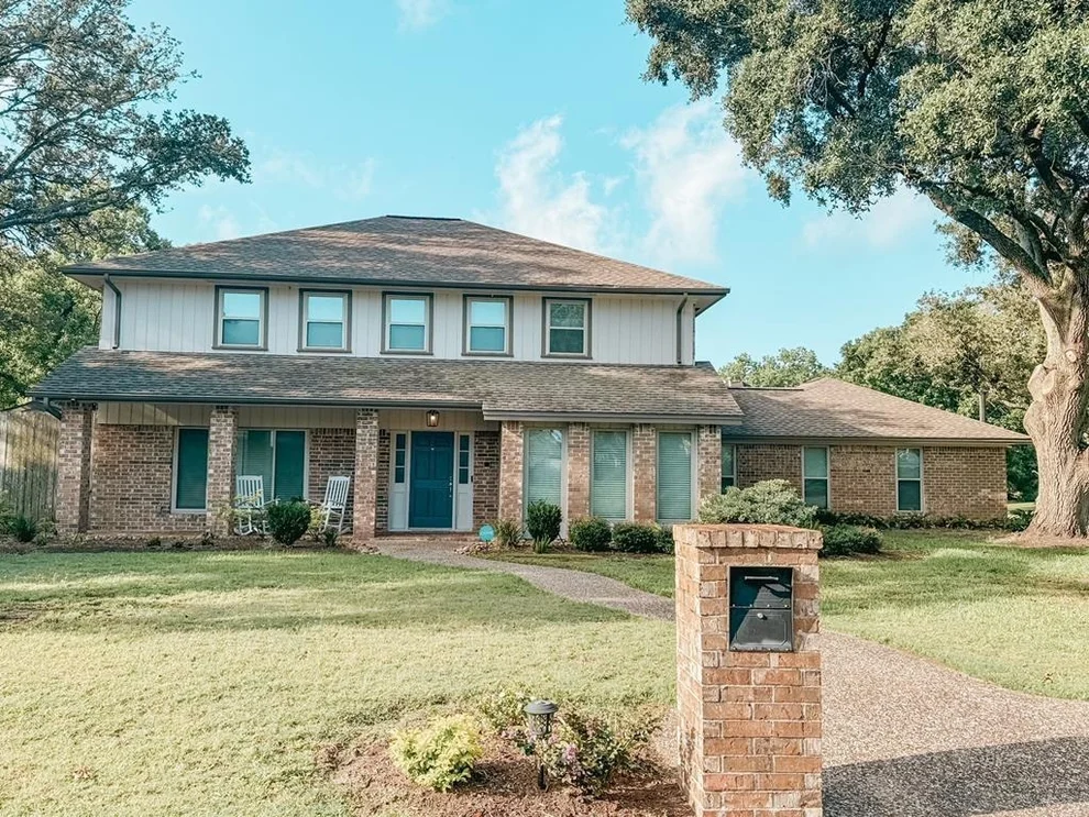 Unit for sale at 2814 Oak Drive, Bay City, TX 77414