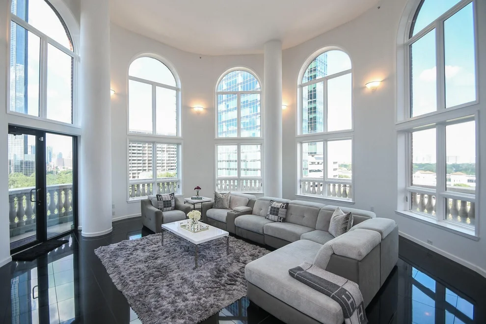 Unit for sale at 3030 Post Oak Boulevard, Houston, TX 77056