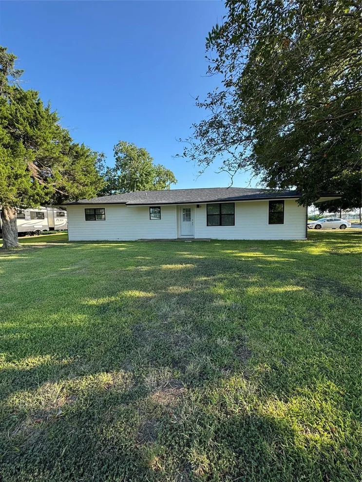 Unit for sale at 201 E Austin Avenue, Palacios, TX 77465