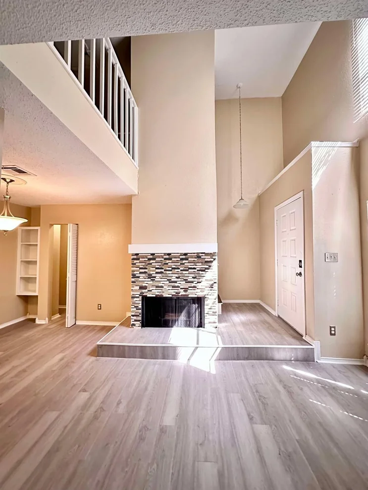 Unit for sale at 3630 Ocee Street, Houston, TX 77063