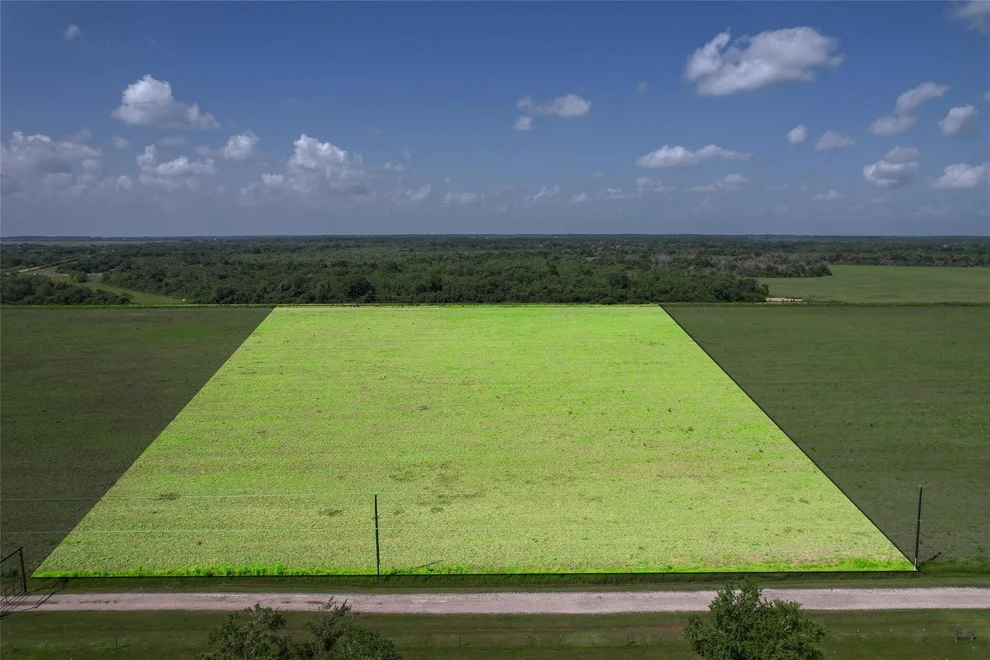 Unit for sale at 5272 Cr 160, Alvin, TX 77511