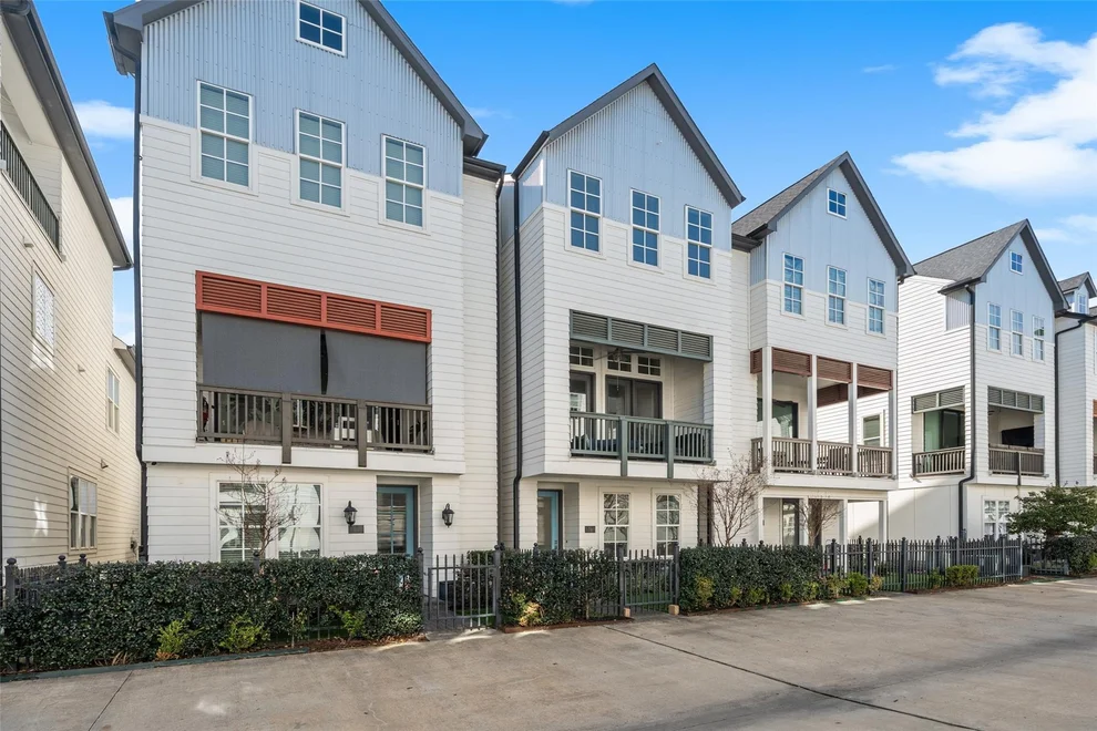Unit for sale at 3307 Timbergrove Oaks Street, Houston, TX 77008