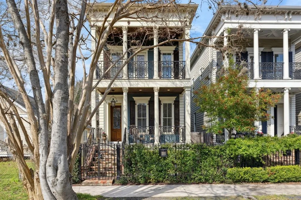 Unit for sale at 613 W 18th Street, Houston, TX 77008