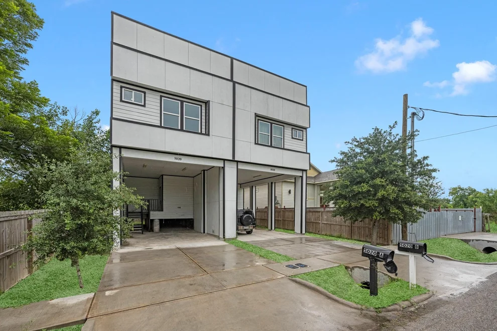Unit for sale at 5020 Sayers Street, Houston, TX 77026