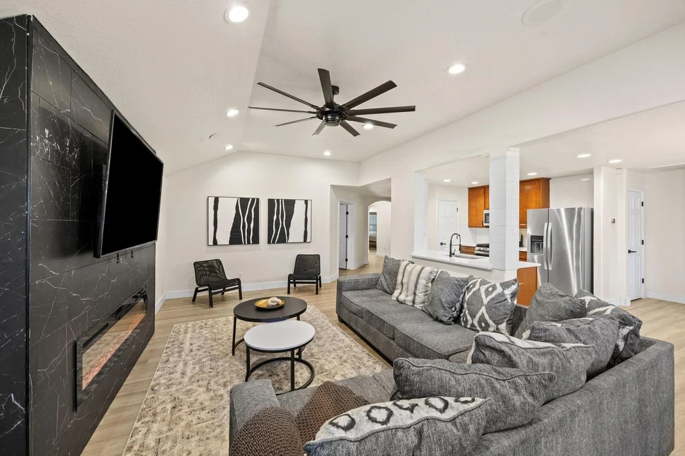 Unit for sale at 2710 Gaelic Green Street, Houston, TX 77045