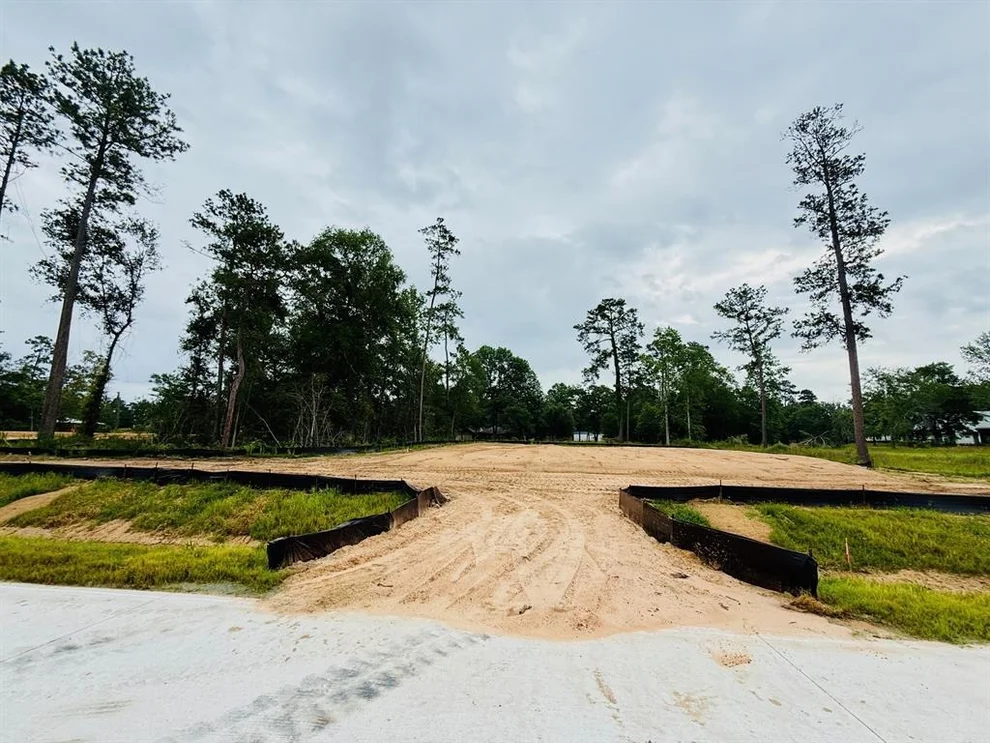 Unit for sale at 310 Louvenia Court, Pinehurst, TX 77362