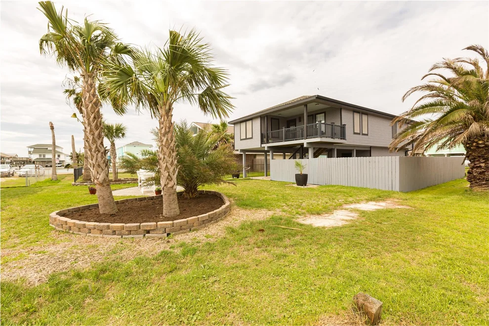 Unit for sale at 16631 Trinidad Way, Jamaica Beach, TX 77554
