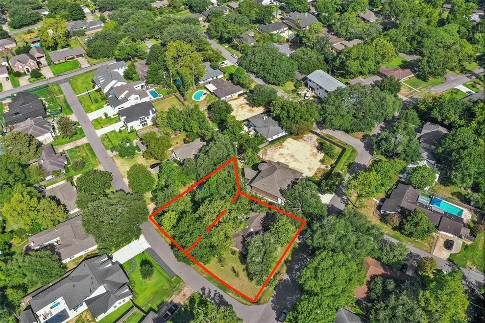 Unit for sale at 1625 Longacre Drive, Houston, TX 77055