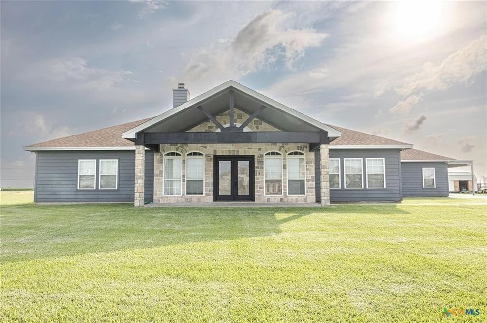 Unit for sale at 45 Blue Heron Drive N, Port Lavaca, TX 77979