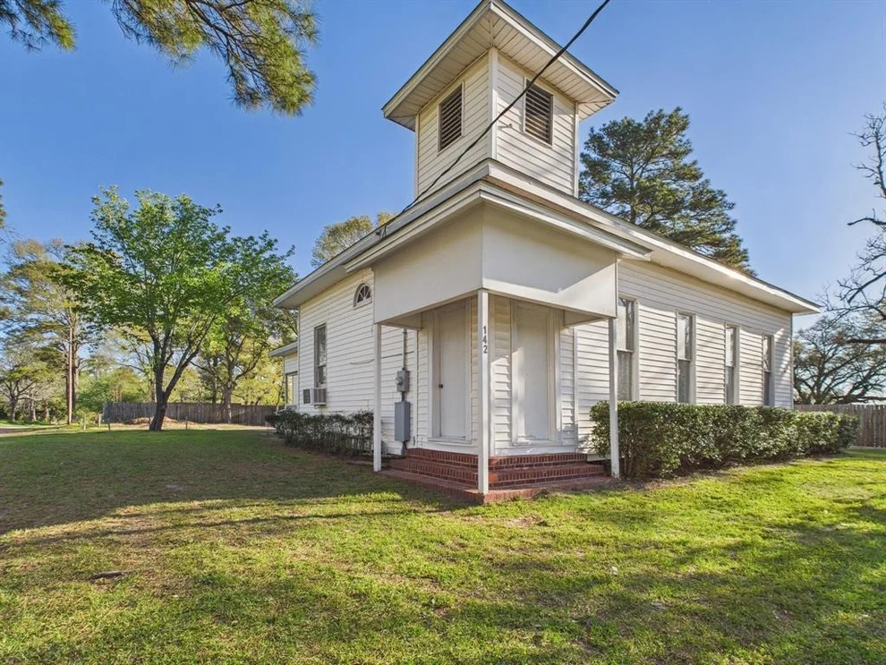 Unit for sale at 142 Rowe Lane, Moscow, TX 75960