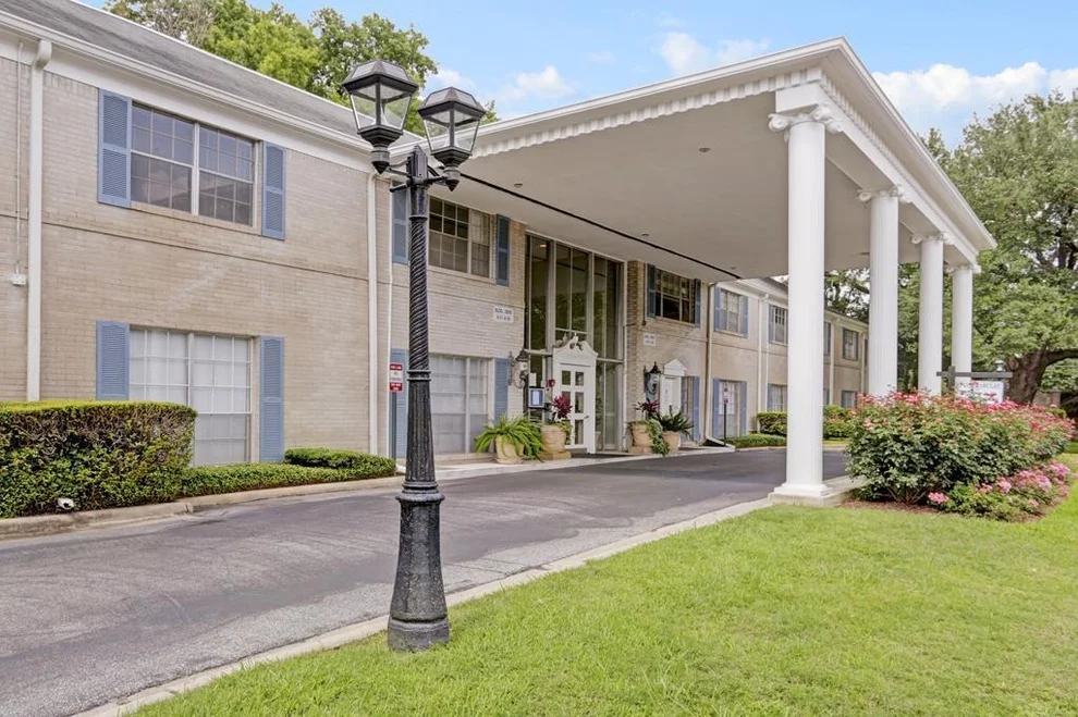 Unit for sale at 2600 Bellefontaine Street, Houston, TX 77025