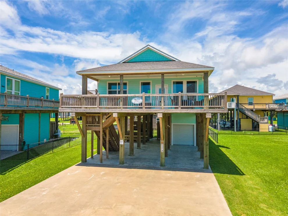 Unit for sale at 935 Eastview, Crystal Beach, TX 77650
