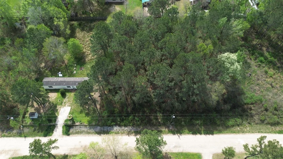 Unit for sale at 25852 Essex, New Caney, TX 77357
