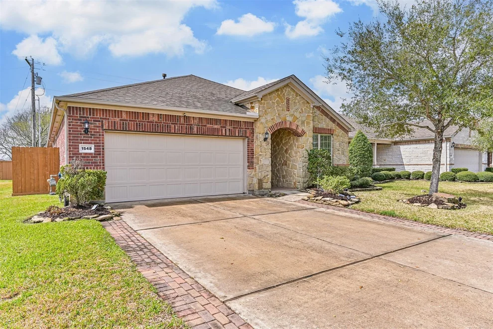 Unit for sale at 1548 Brunello Street, League City, TX 77573