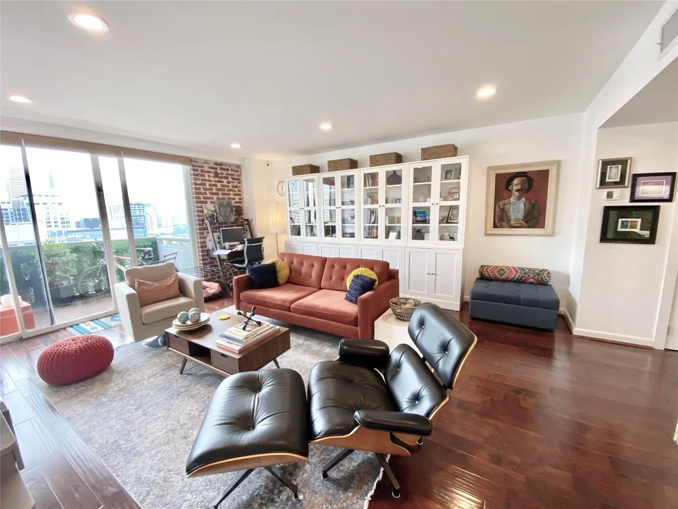 Unit for sale at 2016 Main Street, Houston, TX 77002