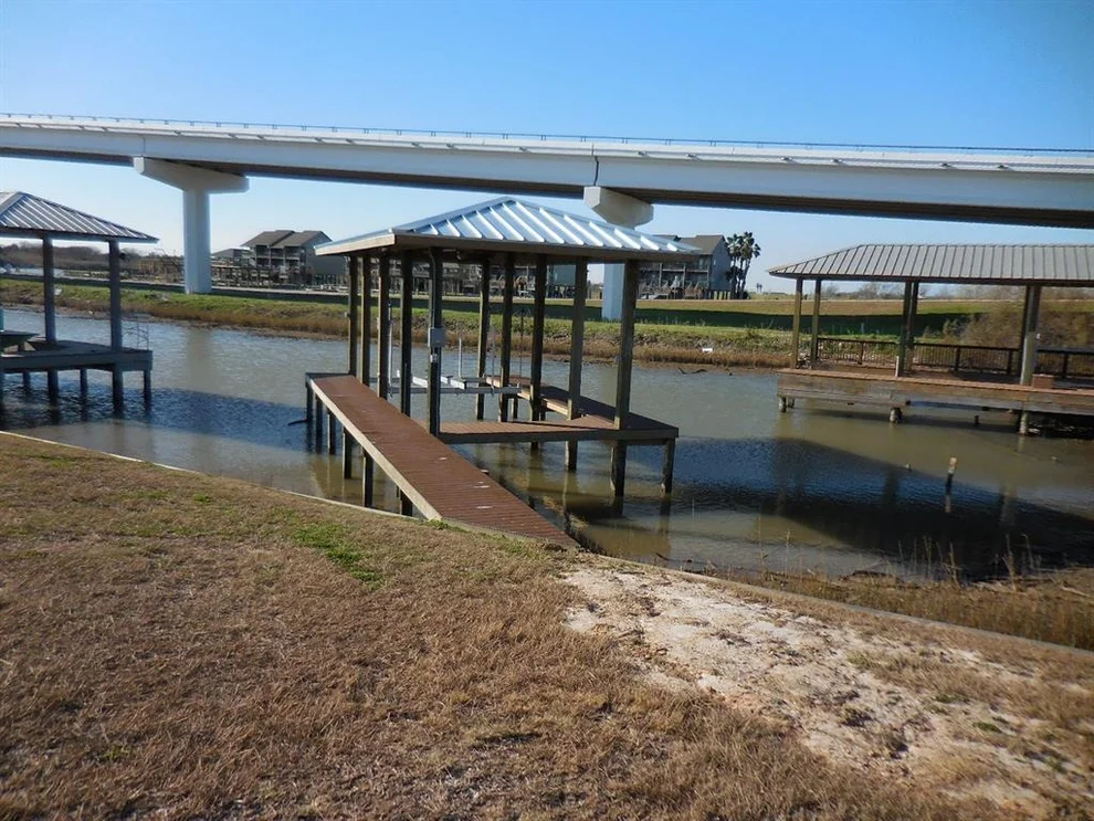 Unit for sale at 11 & 12 Alpha Slip Road, Matagorda, TX 77457