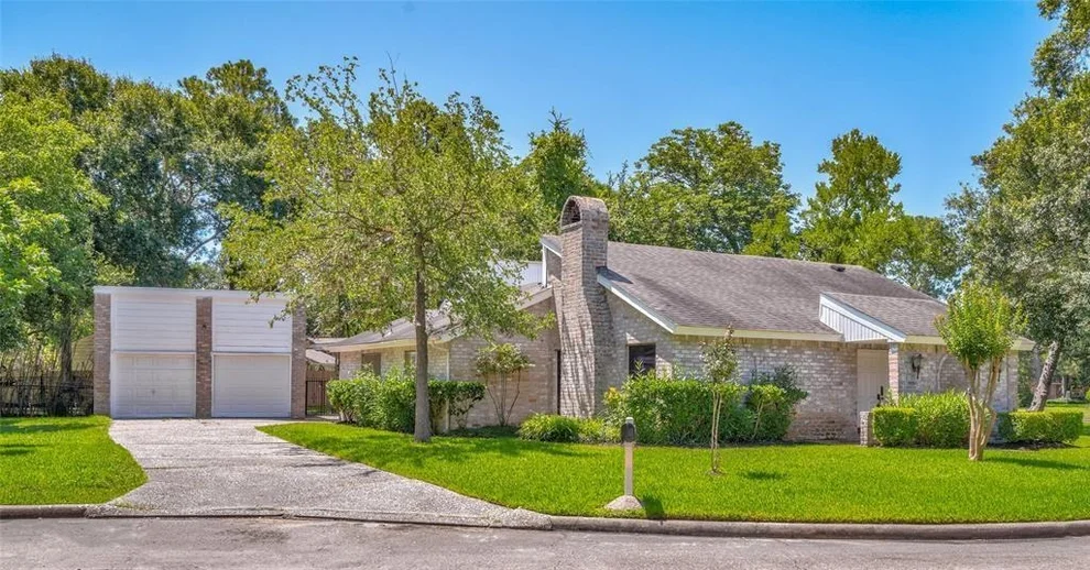 Unit for sale at 13805 Imperial Court, Sugar Land, TX 77498