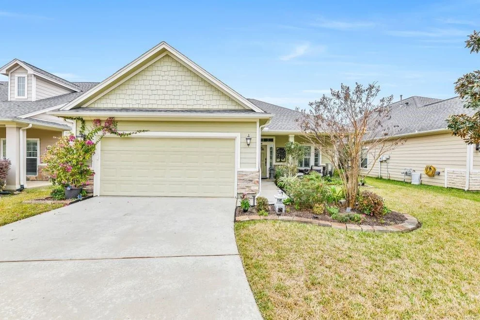 Unit for sale at 2510 Amy Lee Drive, Conroe, TX 77304