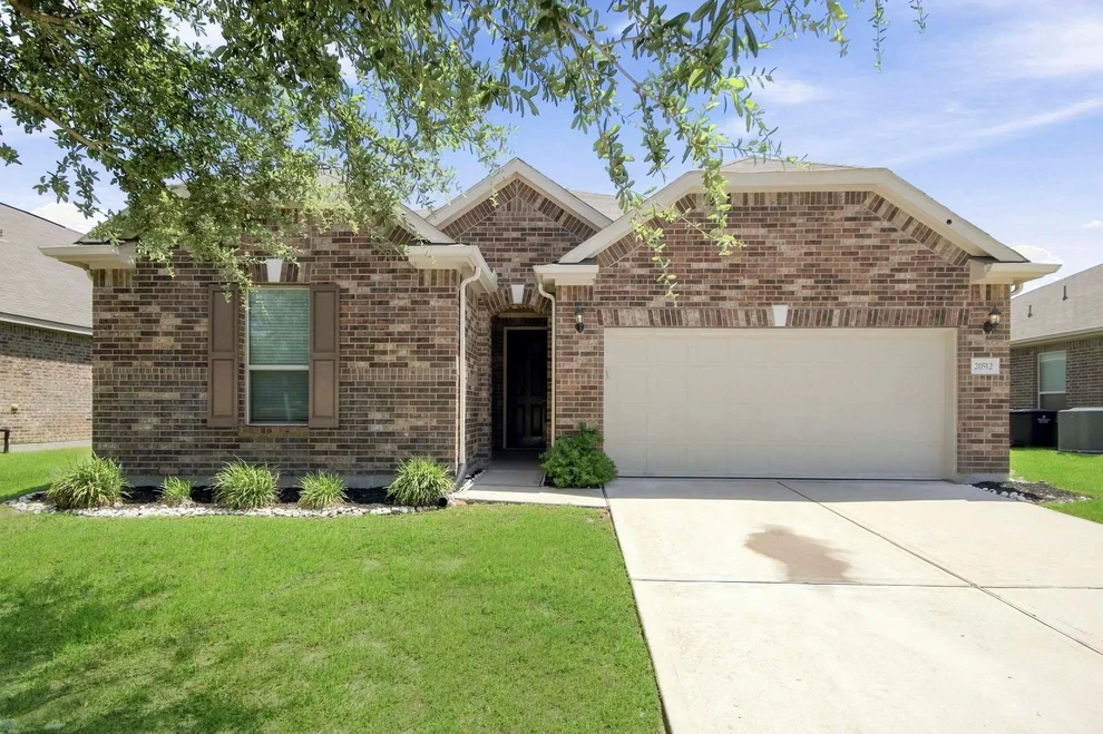 Unit for sale at 20512 Pembridge Green Drive, Porter, TX 77365