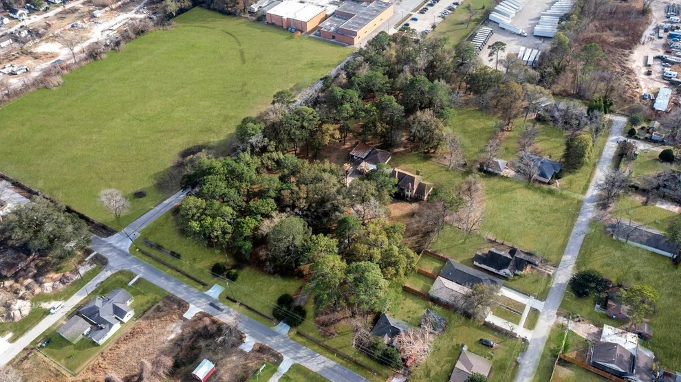 Unit for sale at 2001 Dolly Wright Street, Houston, TX 77088
