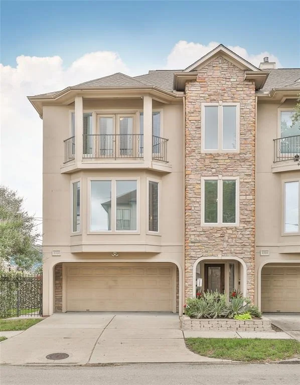 Unit for sale at 1322 Goliad Street, Houston, TX 77007