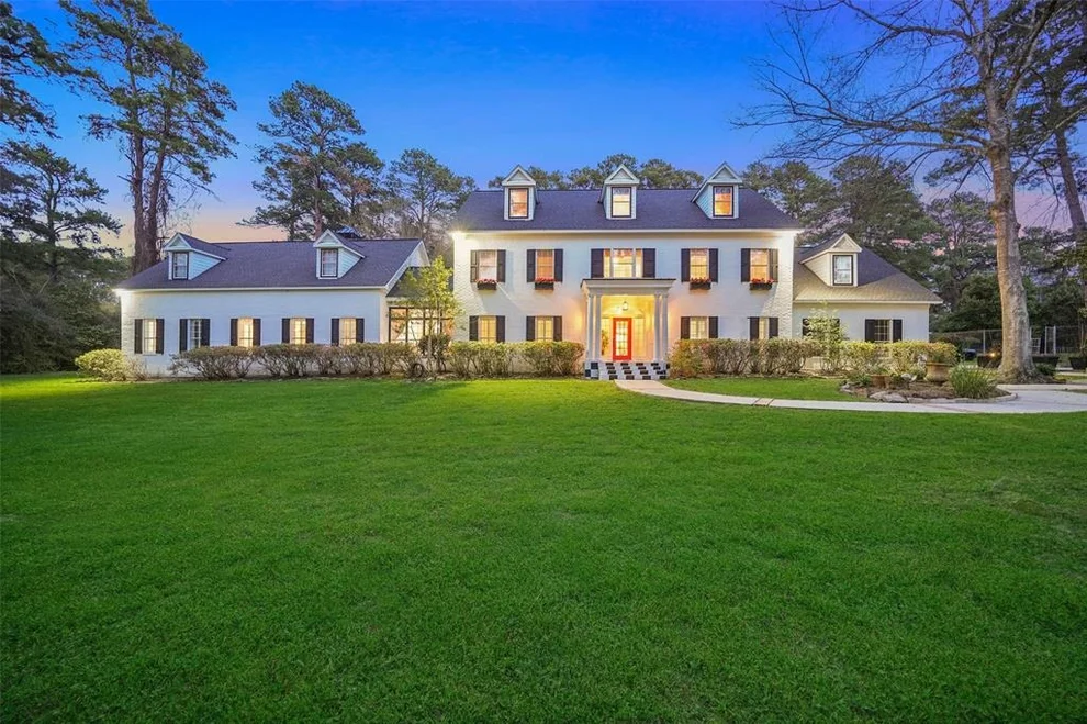 Unit for sale at 22702 Holly Creek Trail, Tomball, TX 77377