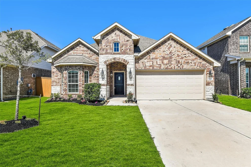 Unit for sale at 2413 Village Azalea Drive, Texas City, TX 77568