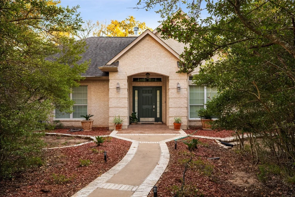 Unit for sale at 5924 Wild Horse Run, College Station, TX 77845
