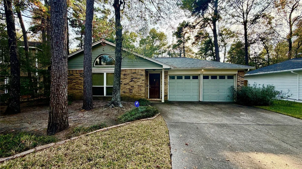 Unit for sale at 98 E Mistybreeze Circle, Spring, TX 77381