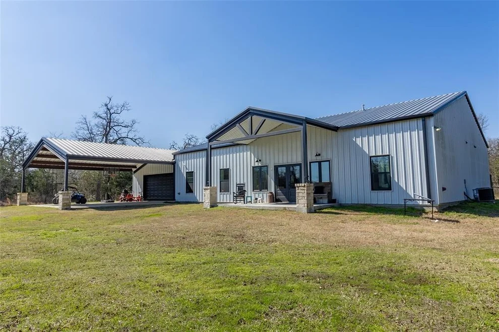 Unit for sale at 18081 Highway 90 N, Bedias, TX 77831