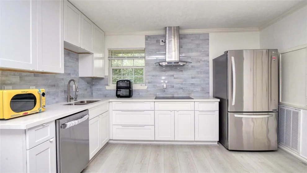 Unit for sale at 5538 Holly Street, Houston, TX 77081