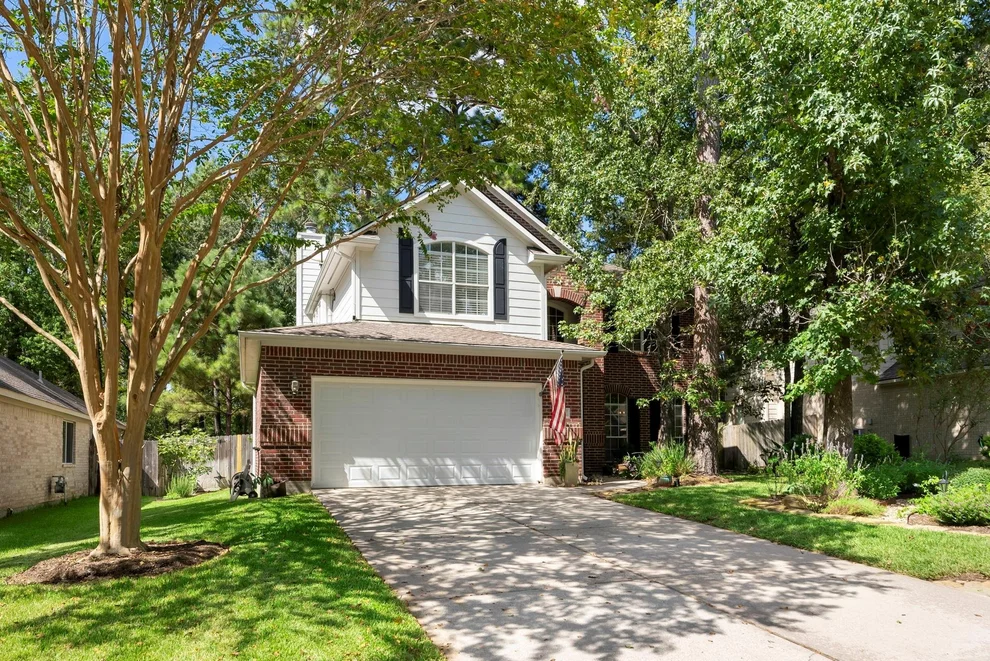 Unit for sale at 26 Almond Branch Place, The Woodlands, TX 77382