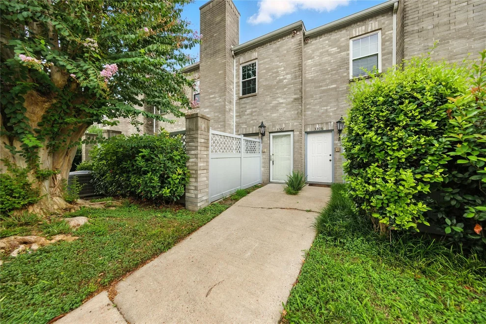Unit for sale at 6000 Reims Road, Houston, TX 77036