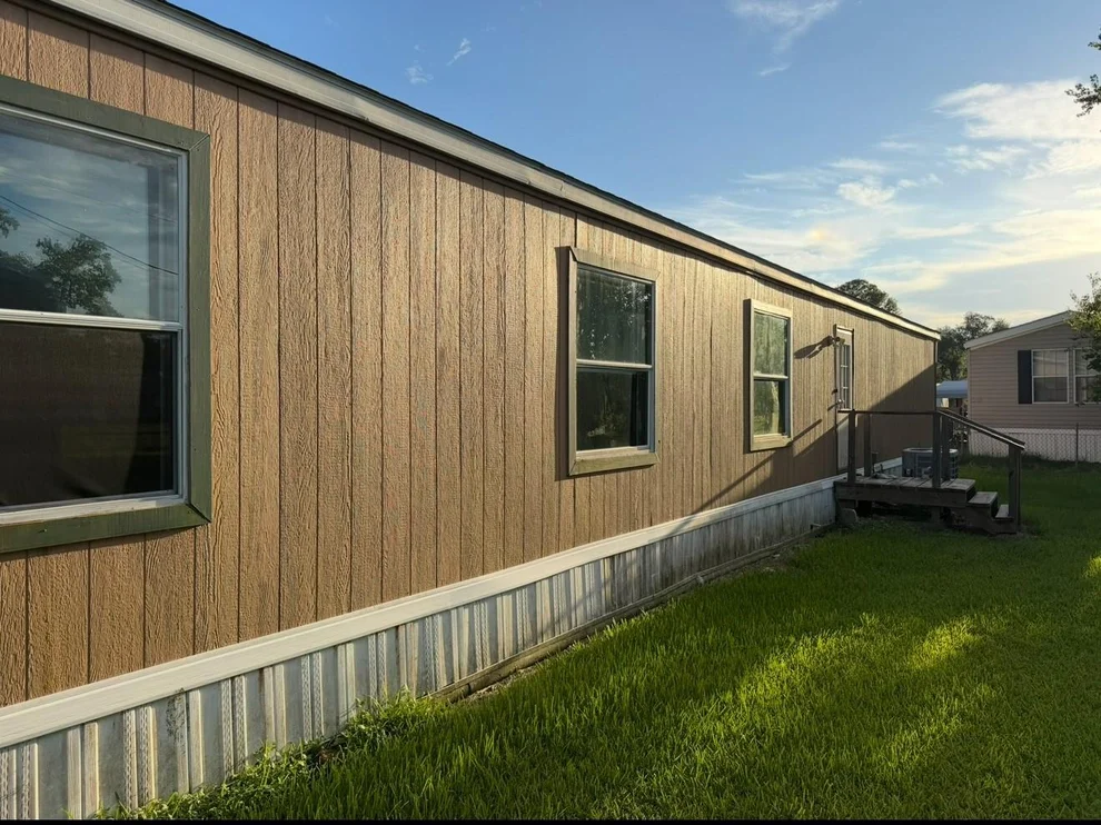 Unit for sale at 51 Burke Ct, Jones Creek, TX 77541