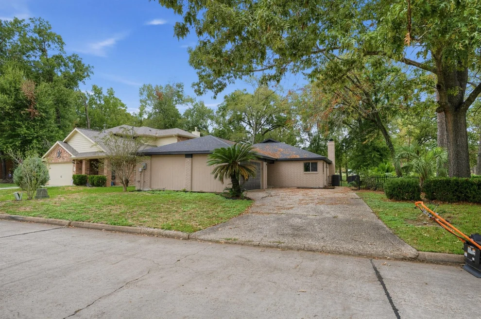 Unit for sale at 15 Presidio Road, Montgomery, TX 77356